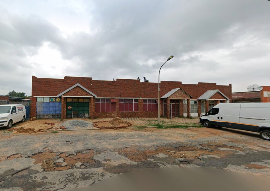 Commercial Property for Sale in Roosheuwel North West
